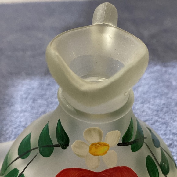 Frosted Glass Vinegar and Oil Decanters - Picture 9 of 11